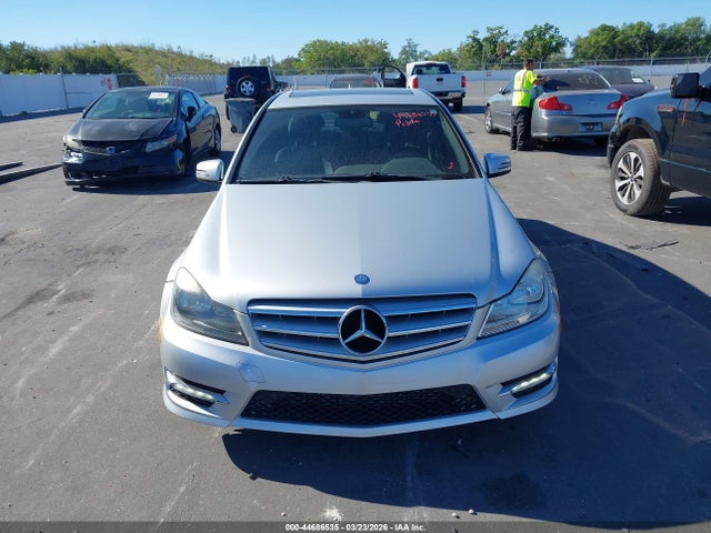 2012 Mercedes-benz C 250 Sport მანქანა იყიდება აუქციონზე, vin: WDDGF4HB5CR216121, აუქციონის ნომერი: 44686535