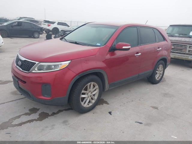 KIA SORENTO LX 2015 5XYKT3A69FG654907 Image 2