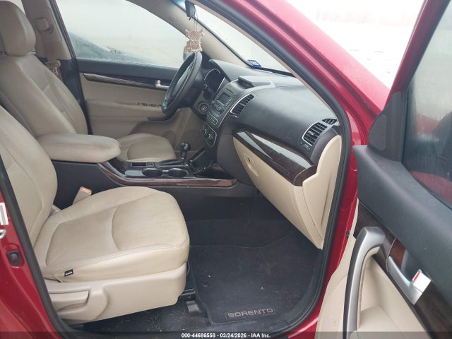 KIA SORENTO LX 2015 5XYKT3A69FG654907 Image 5