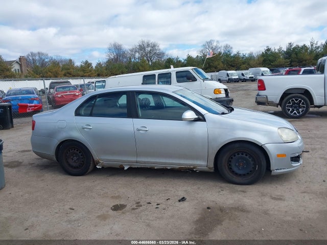 44686560 :رقم المزاد ، 3VWPF71KX6M622565 vin ، 2006 Volkswagen Jetta Value Edition مزاد بيع