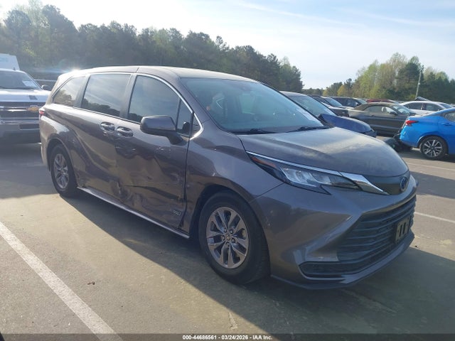 2021 TOYOTA SIENNA 5TDKRKEC8MS028533