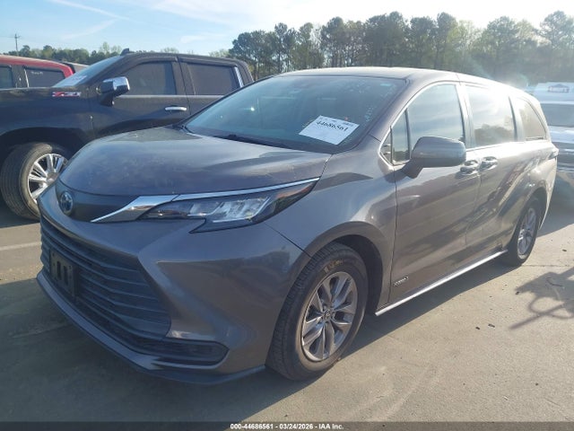 2021 TOYOTA SIENNA 5TDKRKEC8MS028533 Photo 1
