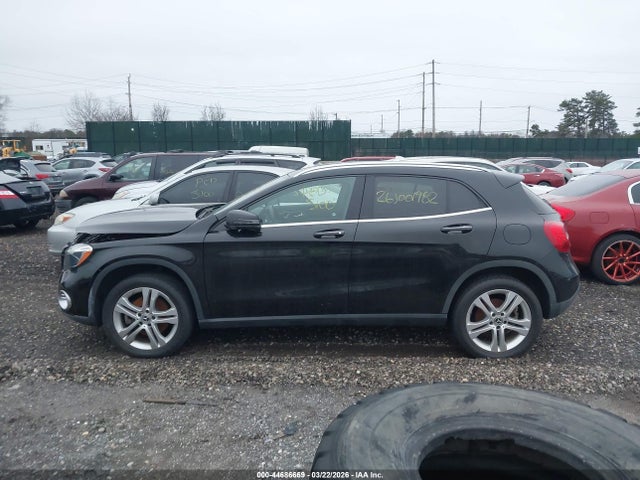 44686669 :رقم المزاد ، WDCTG4EB1KU011086 vin ، 2019 Mercedes-benz Gla 250 مزاد بيع