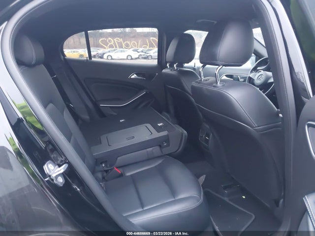 44686669 :رقم المزاد ، WDCTG4EB1KU011086 vin ، 2019 Mercedes-benz Gla 250 مزاد بيع