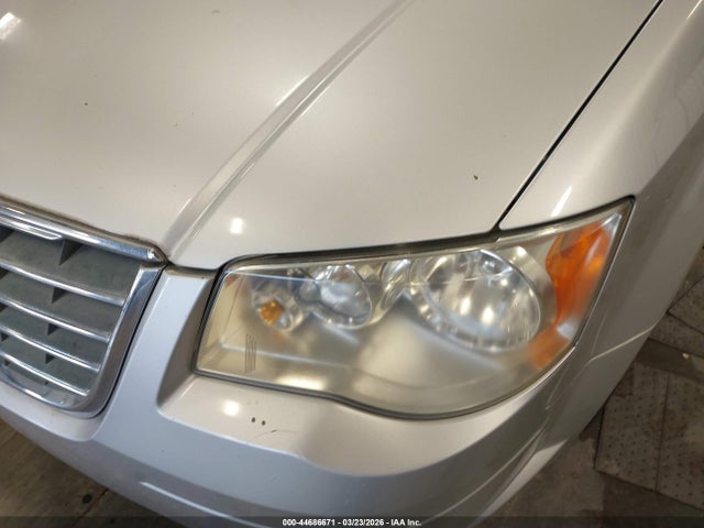 2010 Chrysler Town & Country Touring მანქანა იყიდება აუქციონზე, vin: 2A4RR5D15AR432209, აუქციონის ნომერი: 44686671