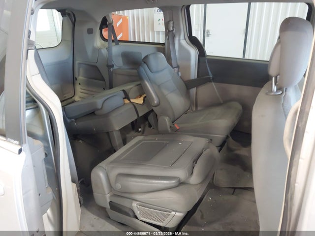 2010 Chrysler Town & Country Touring მანქანა იყიდება აუქციონზე, vin: 2A4RR5D15AR432209, აუქციონის ნომერი: 44686671