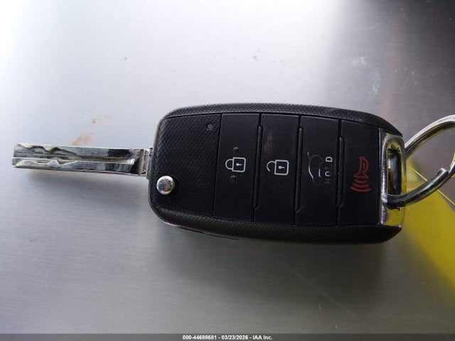 KNDJN2A2XJ7891912 KIA Soul