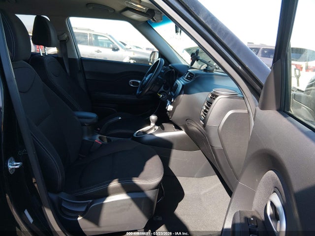 KNDJN2A2XJ7891912 KIA Soul