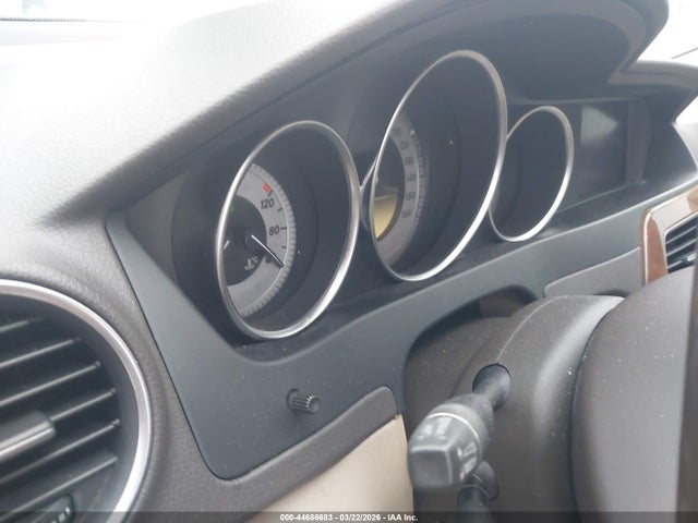 44686683 :رقم المزاد ، WDDGF8BB9CR198125 vin ، 2012 Mercedes-benz C 300 Luxury 4matic/sport 4matic مزاد بيع