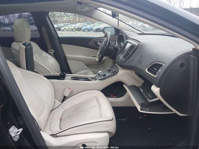 Продаж на аукціоні авто 2015 Chrysler 200 C, vin: 1C3CCCCG6FN619877, номер лоту: 44686689