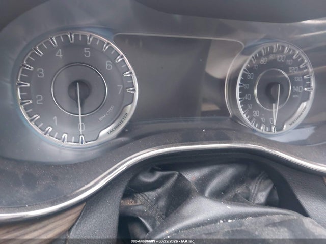 Продаж на аукціоні авто 2015 Chrysler 200 C, vin: 1C3CCCCG6FN619877, номер лоту: 44686689