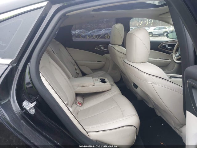 Продаж на аукціоні авто 2015 Chrysler 200 C, vin: 1C3CCCCG6FN619877, номер лоту: 44686689