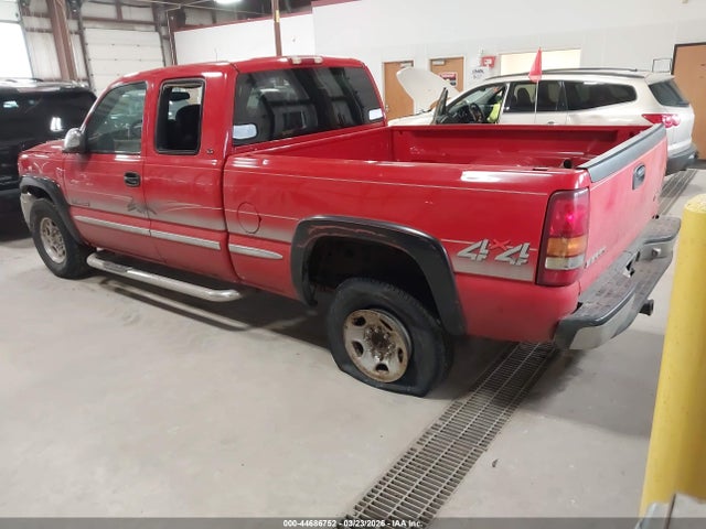 2000 GMC SIERRA 2500 1GTGK29U4YE137354 Photo 2