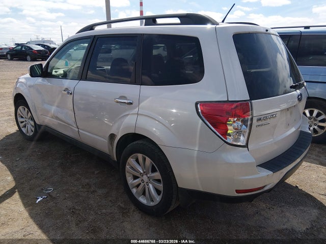 Продаж на аукціоні авто 2011 Subaru Forester 2.5x Premium, vin: JF2SHBDCXBH759195, номер лоту: 44686768