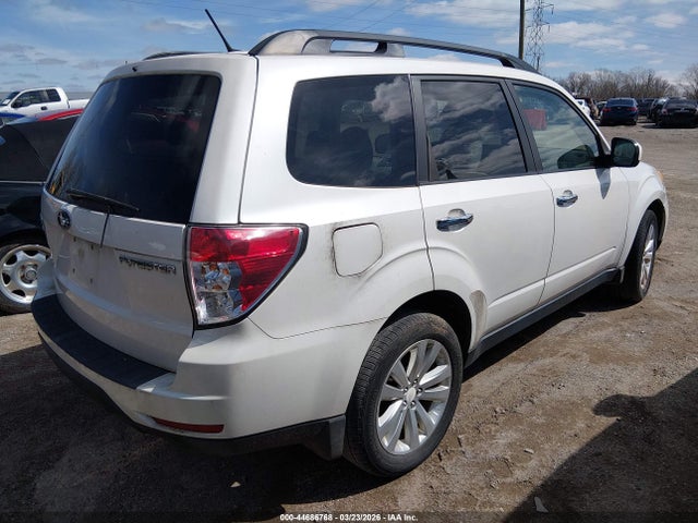 Продаж на аукціоні авто 2011 Subaru Forester 2.5x Premium, vin: JF2SHBDCXBH759195, номер лоту: 44686768