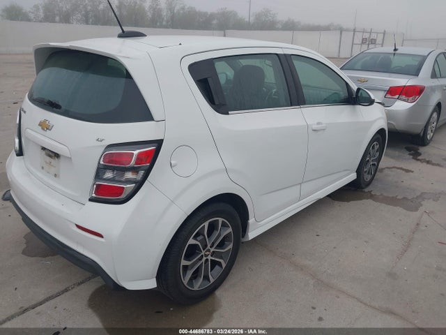 Chevrolet Sonic Lt Auto 2017 1G1JD6SH2H4136013 Image 4