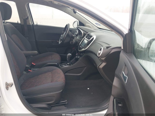Chevrolet Sonic Lt Auto 2017 1G1JD6SH2H4136013 Image 5