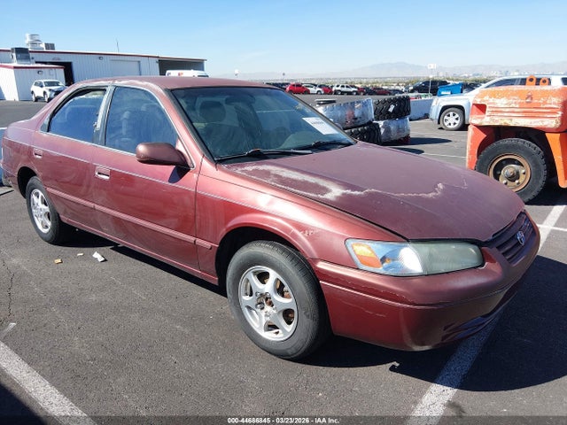 1999 TOYOTA CAMRY 4T1BG22K0XU557794 Photo 0
