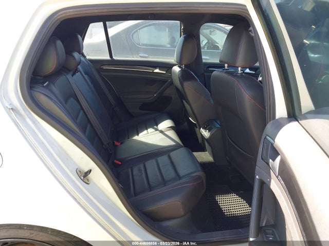 Продажа на аукционе авто 2015 Volkswagen Golf Gti 2.0t Autobahn 4-door, vin: 3VW5T7AU0FM098909, номер лота: 44686856