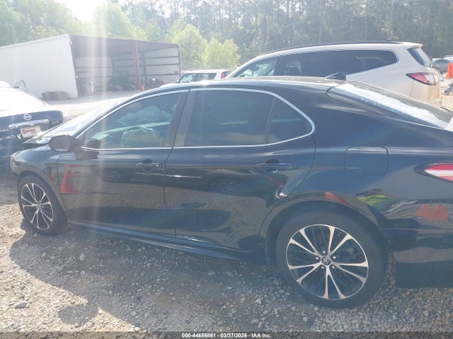 4T1B11HK8KU175279 Toyota CAMRY SE