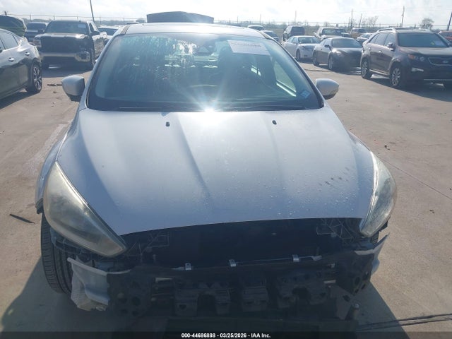 1FADP3J23HL330844 Ford Focus Titanium