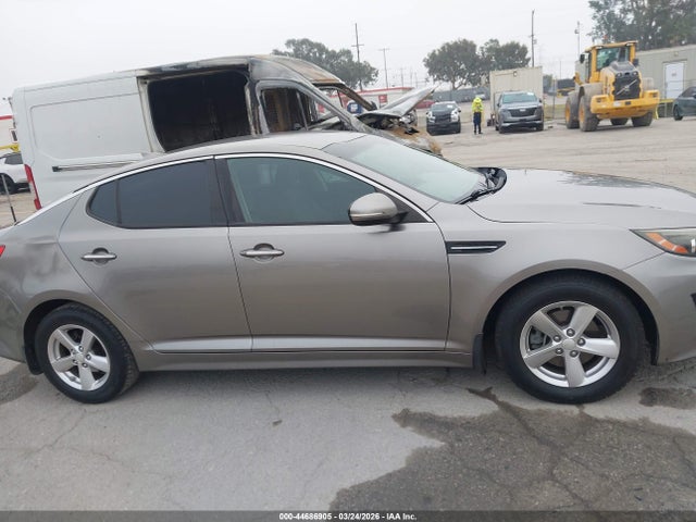 5XXGM4A79FG517410 KIA Optima Lx