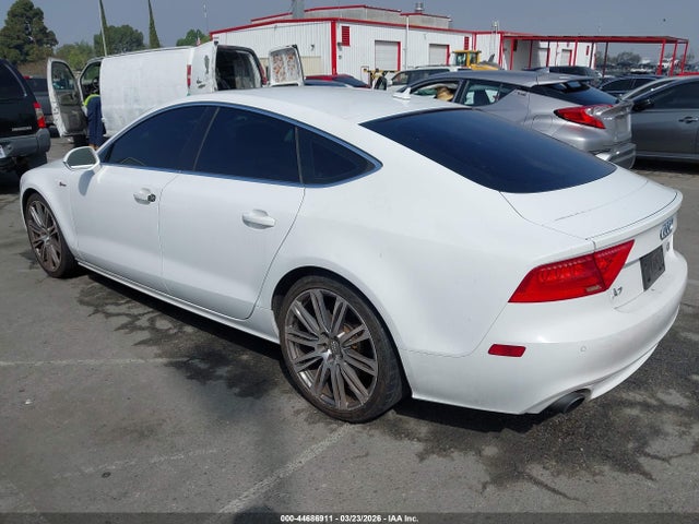 2012 AUDI A7 WAUYGAFC6CN051139 Photo 2
