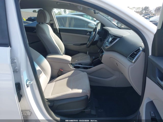 KM8J33A26HU488402 Hyundai Tucson Sport