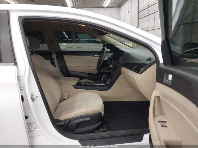 Продаж на аукціоні авто 2016 Hyundai Sonata Sport, vin: 5NPE34AF1GH345879, номер лоту: 44687030