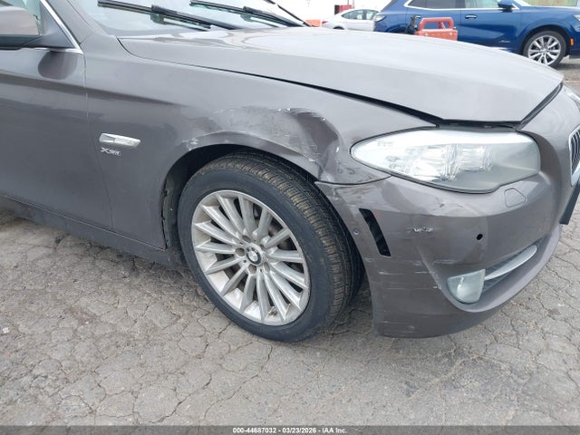 44687032 :رقم المزاد ، WBAFU7C54BDU54470 vin ، 2011 Bmw 535i Xdrive مزاد بيع