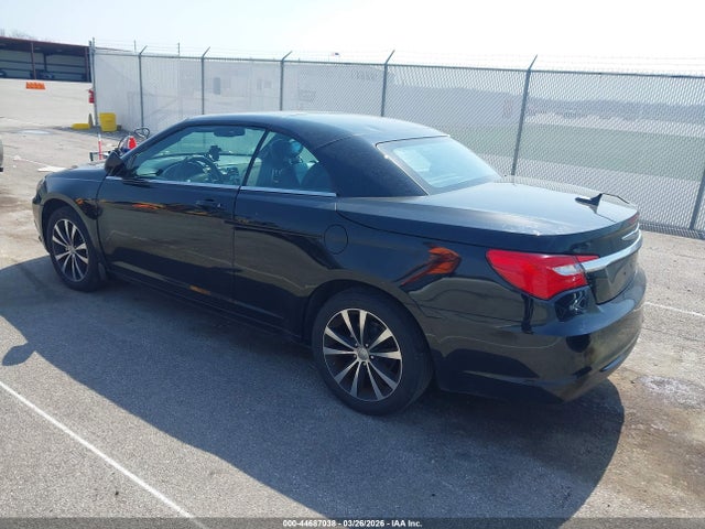 Aukcja sprzedaży 2014 Chrysler 200 S, vin: 1C3BCBGG0EN157430, numer aukcji: 44687038