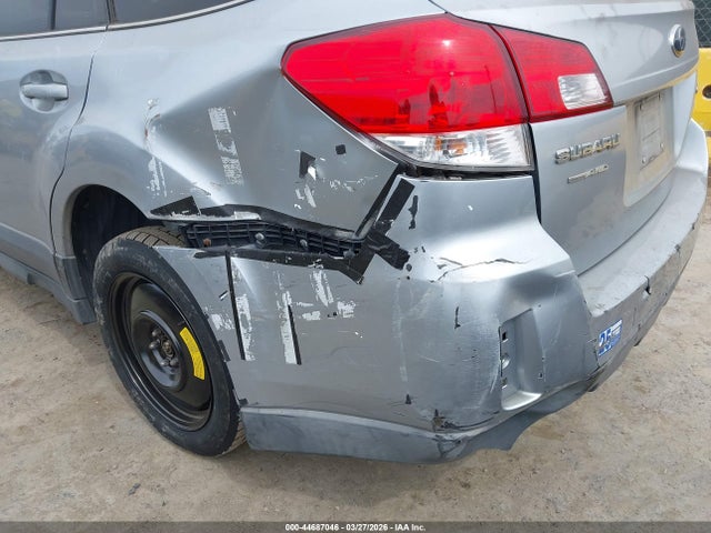 Продаж на аукціоні авто 2013 Subaru Outback 2.5i Premium, vin: 4S4BRBCC2D3222104, номер лоту: 44687046