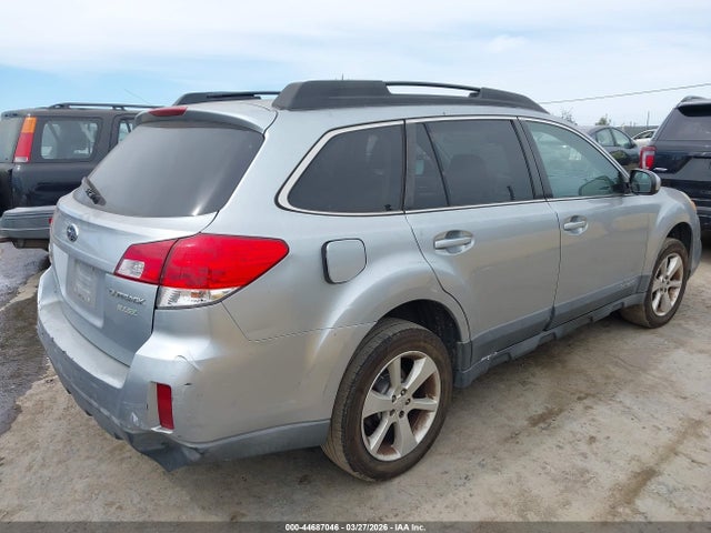 Продаж на аукціоні авто 2013 Subaru Outback 2.5i Premium, vin: 4S4BRBCC2D3222104, номер лоту: 44687046
