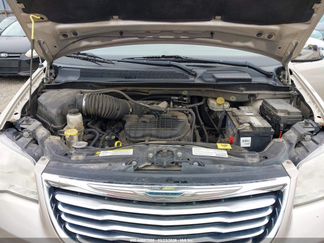 44687058 :رقم المزاد ، 2C4RC1CG2DR535193 vin ، 2013 Chrysler Town & Country Touring-l مزاد بيع