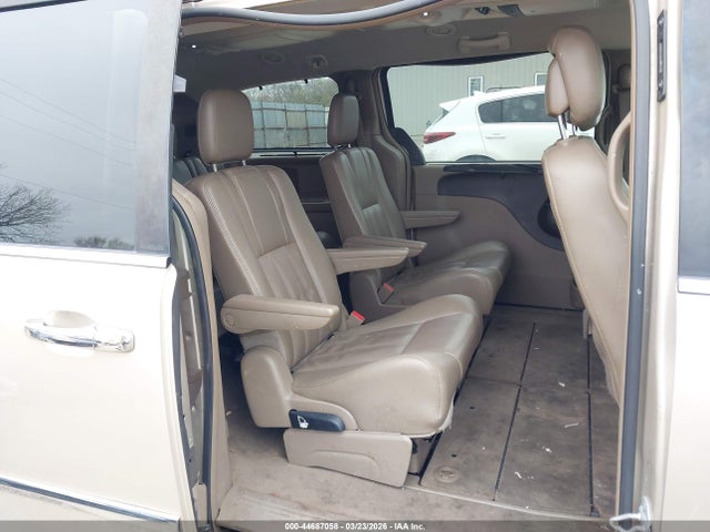 44687058 :رقم المزاد ، 2C4RC1CG2DR535193 vin ، 2013 Chrysler Town & Country Touring-l مزاد بيع