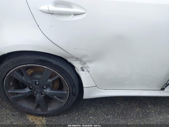 44687070 :رقم المزاد ، JTHBE262692016573 vin ، 2009 Lexus Is 350 مزاد بيع