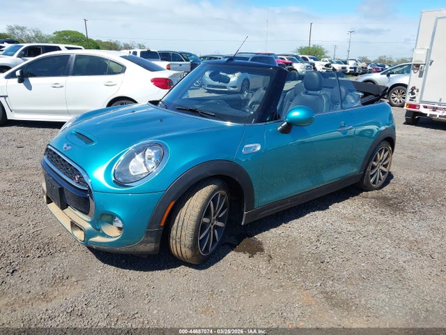 2016 Mini Convertible Cooper S მანქანა იყიდება აუქციონზე, vin: WMWWG9C59G3C22563, აუქციონის ნომერი: 44687074