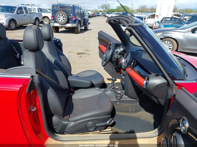 Продажа на аукционе авто 2013 Mini Convertible Cooper, vin: WMWZN3C50DT568672, номер лота: 44687082