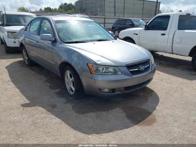2008 HYUNDAI SONATA 5NPEU46C88H318515