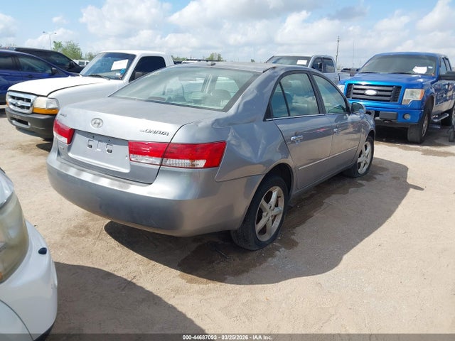 2008 HYUNDAI SONATA 5NPEU46C88H318515 Photo 3