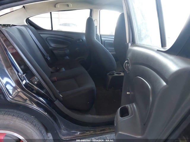 Nissan Versa 1.6 S 2015 3N1CN7AP3FL802317 Image 8