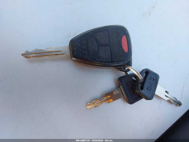 1C4NJPFB7GD570004 Jeep Patriot Latitude