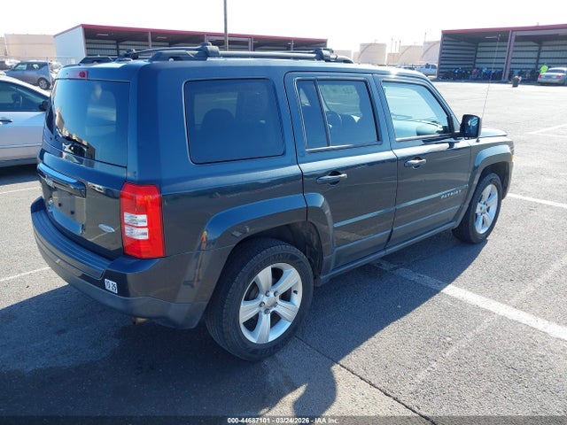 1C4NJPFB7GD570004 Jeep Patriot Latitude