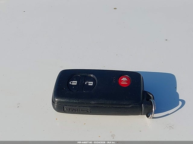 JTDZN3EU9EJ008315 Toyota Prius V Three