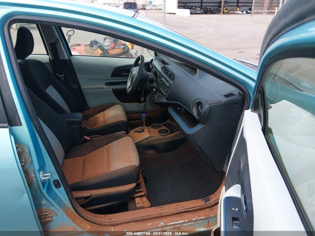 Продаж на аукціоні авто 2013 Toyota Prius C Four/one/three/two, vin: JTDKDTB34D1048851, номер лоту: 44687166