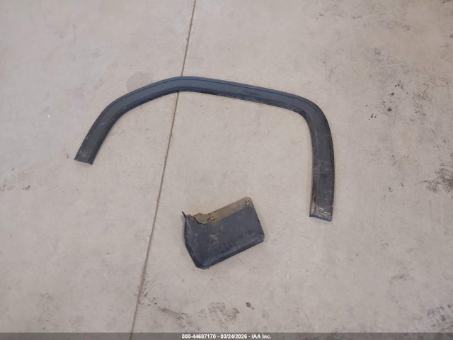 1GTU9DEL5LZ325194 GMC Sierra 1500 4wd Standard Box Slt