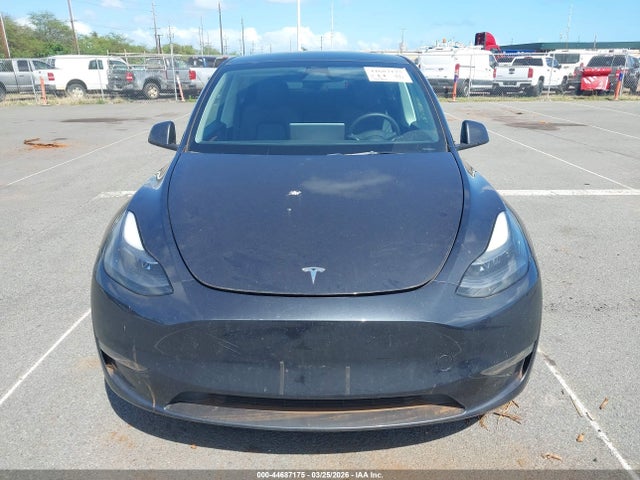 7SAYGAEE9RF118803 Tesla Model Y Long Range Dual Motor All-wheel Drive