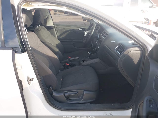 2013 Volkswagen Jetta 2.0l S მანქანა იყიდება აუქციონზე, vin: 3VW2K7AJ5DM304444, აუქციონის ნომერი: 44687260