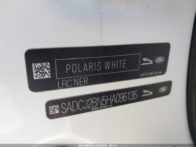 2017 JAGUAR F-PACE SADCJ2BN5HA096135 Photo 8