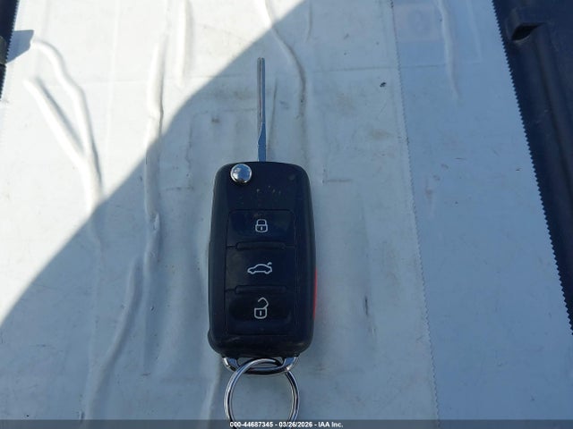 WVGBV7AX1FW583484 Volkswagen TIGUAN SE